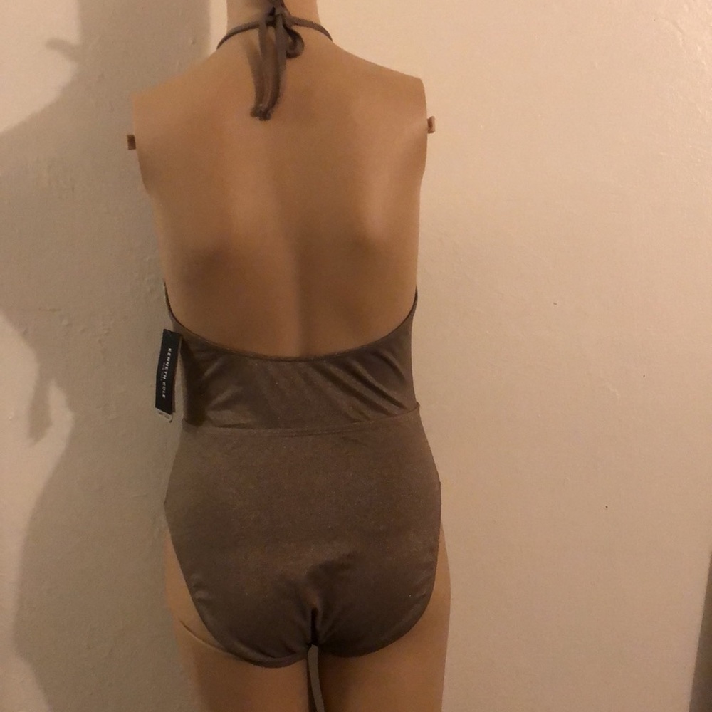 Kenneth Cole New York, gold swimsuit, tummy toner, size medium - Picture 3 of 5